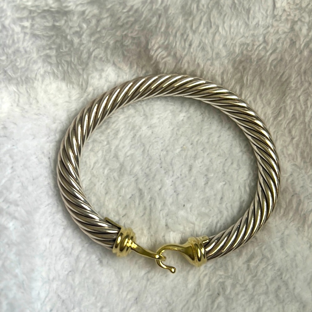 David yurman buckle bracelet barely used